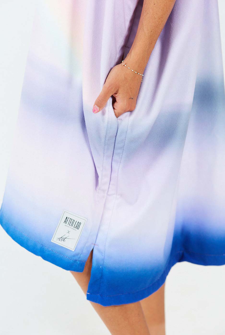 Pončo dvielis ar Tote somu After Essentials Photograph Series – Rainbow