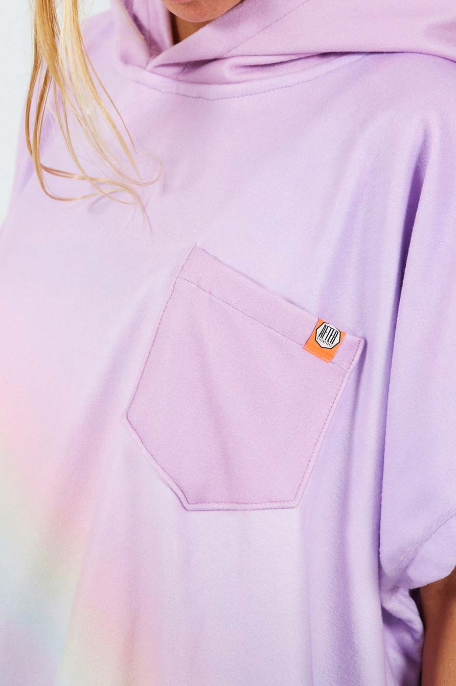 Pončo dvielis ar Tote somu After Essentials Photograph Series – Rainbow