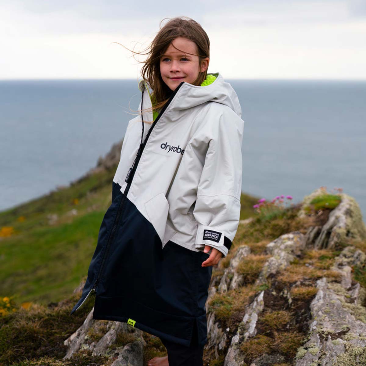 Bērnu pončo mētelis / jaka Dryrobe Advance Kids Changing Robe - pelēks ar laima zaļu