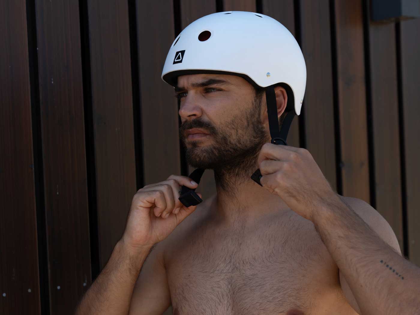 Helmet Follow Pro – Charcoal Gray