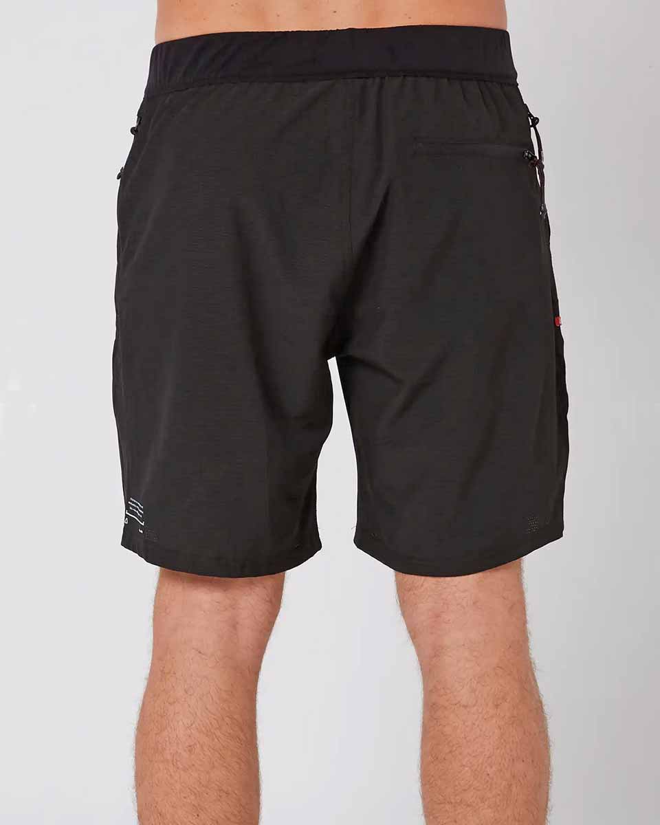 Follow Tech Shorts – Black
