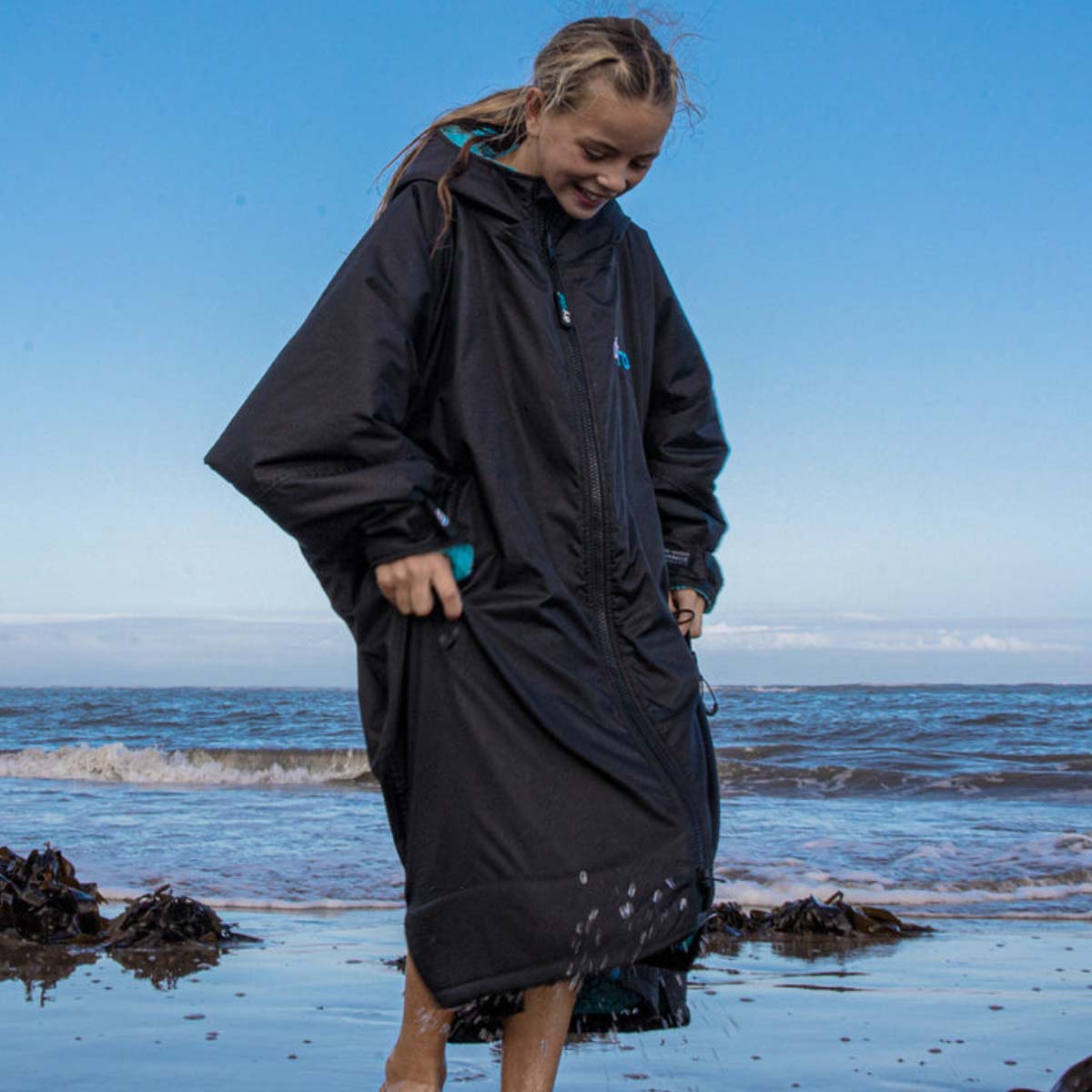 Bērnu pončo mētelis / jaka Dryrobe Advance Kids Changing Robe - melns ar zilu