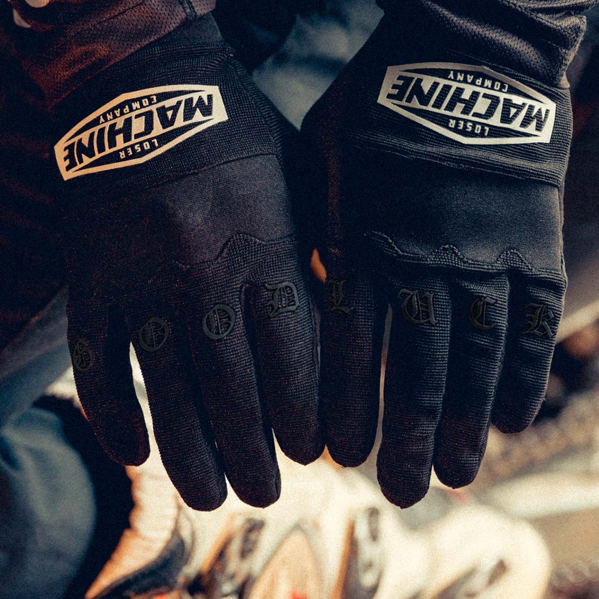 Dzīvesstila un moto cimdi Loser Machine Good Luck Gloves – melni