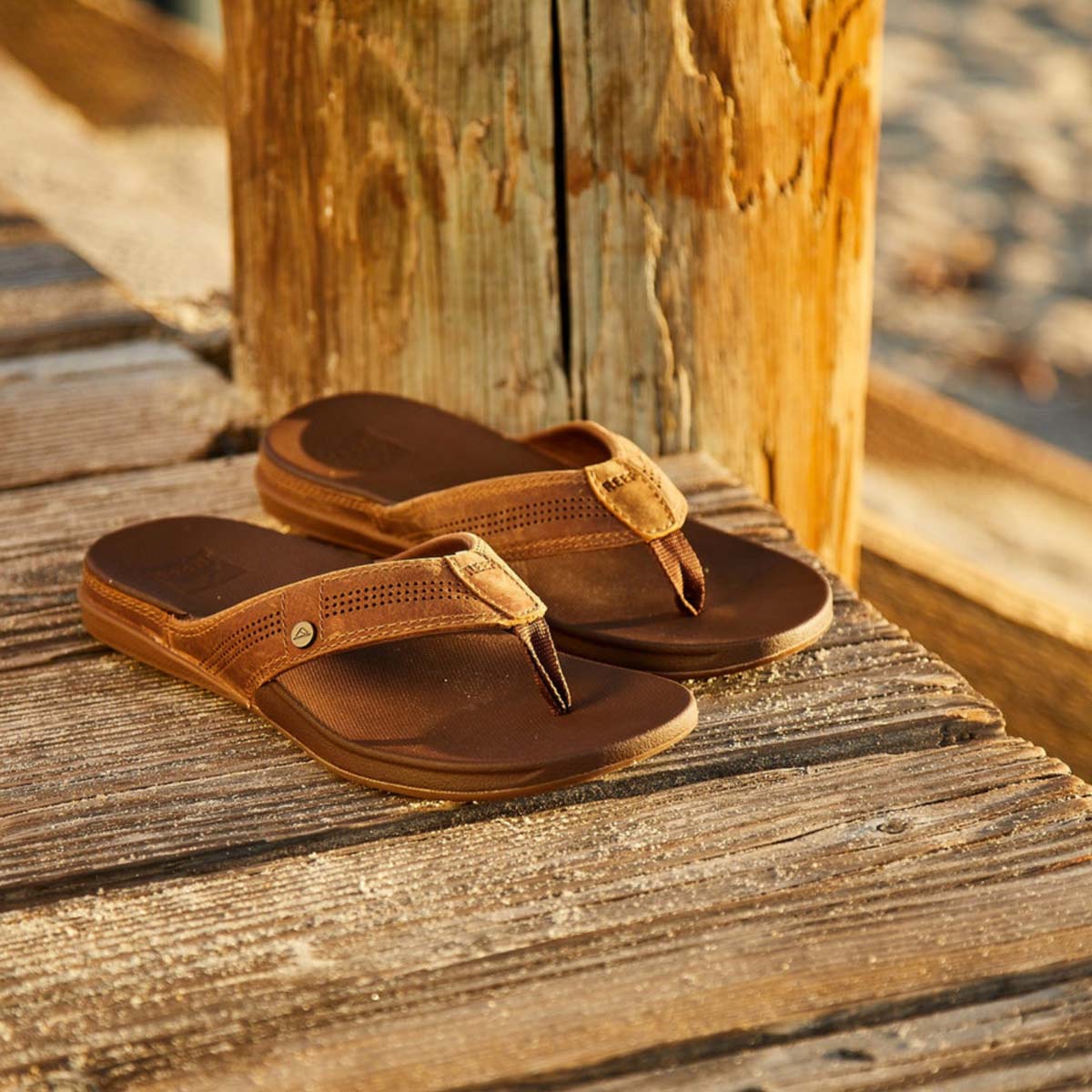 Reef Men's Cushion Lux Flip Flops – Toffee