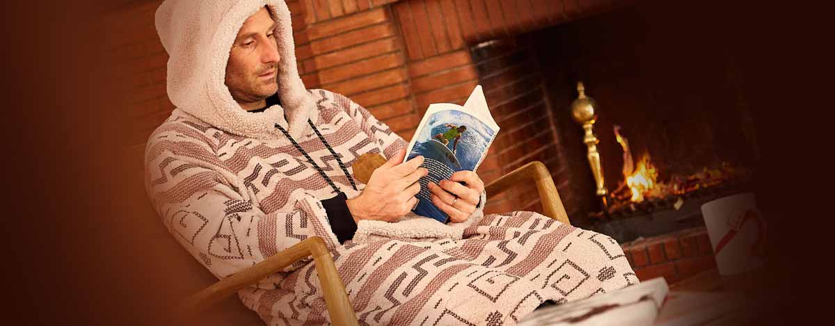 After Essentials Sofa Poncho – The Dude