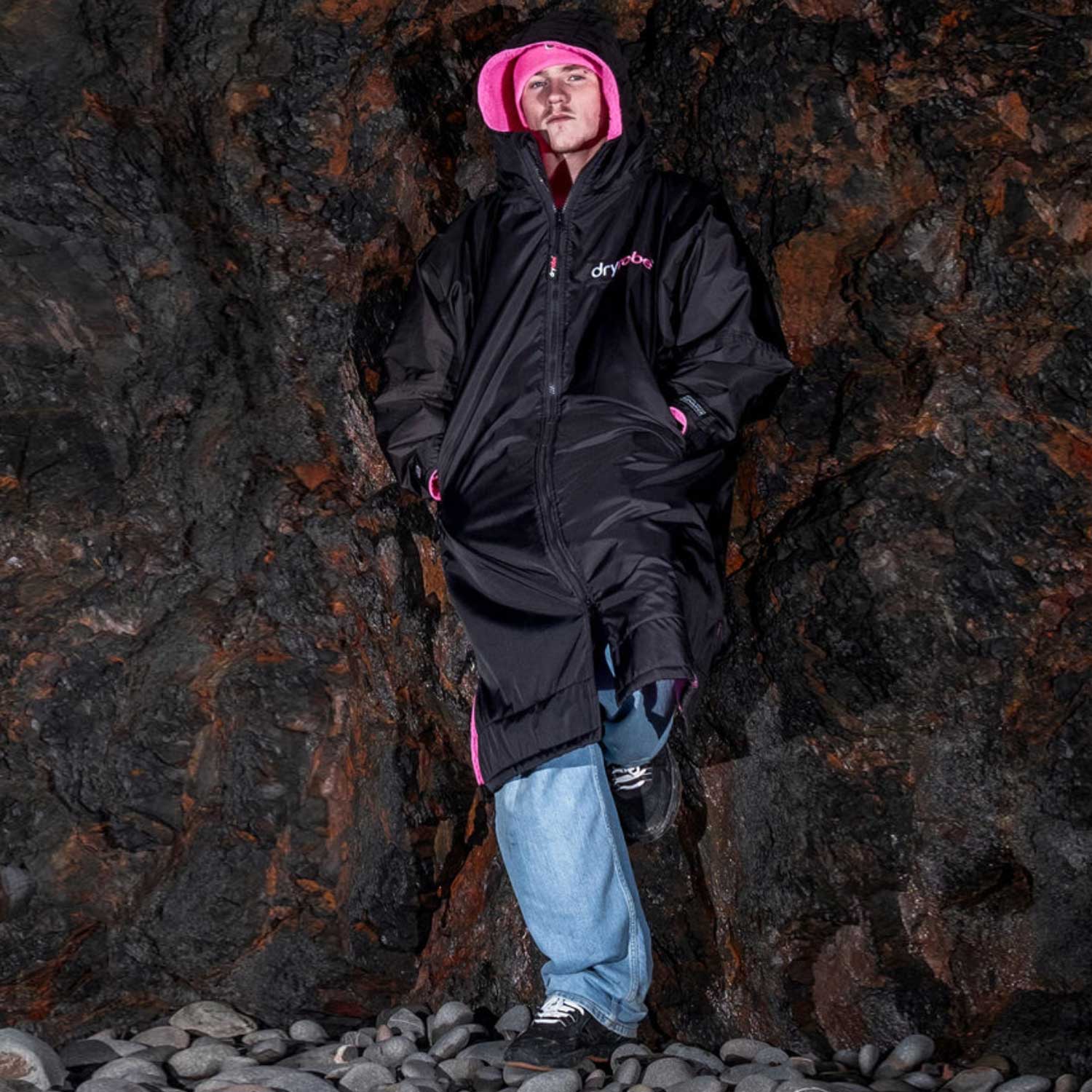 Pončo mētelis / jaka Dryrobe Advance Changing Robe - melns ar rozā