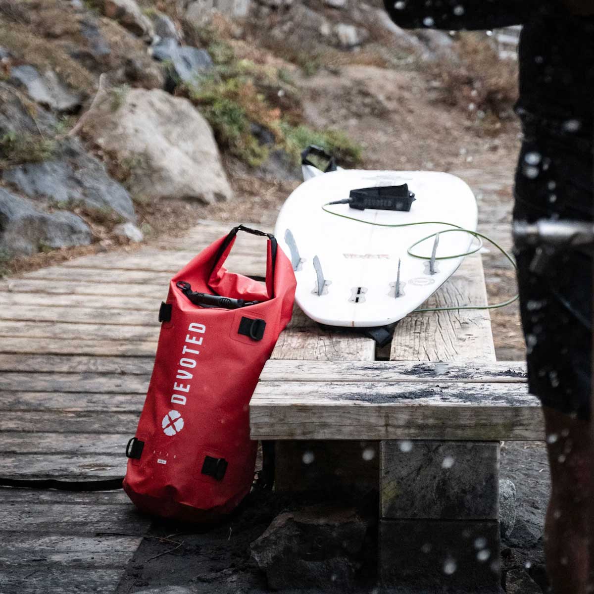 Ūdensizturīga soma Devoted Dry Bag Backpack 40L - sarkana