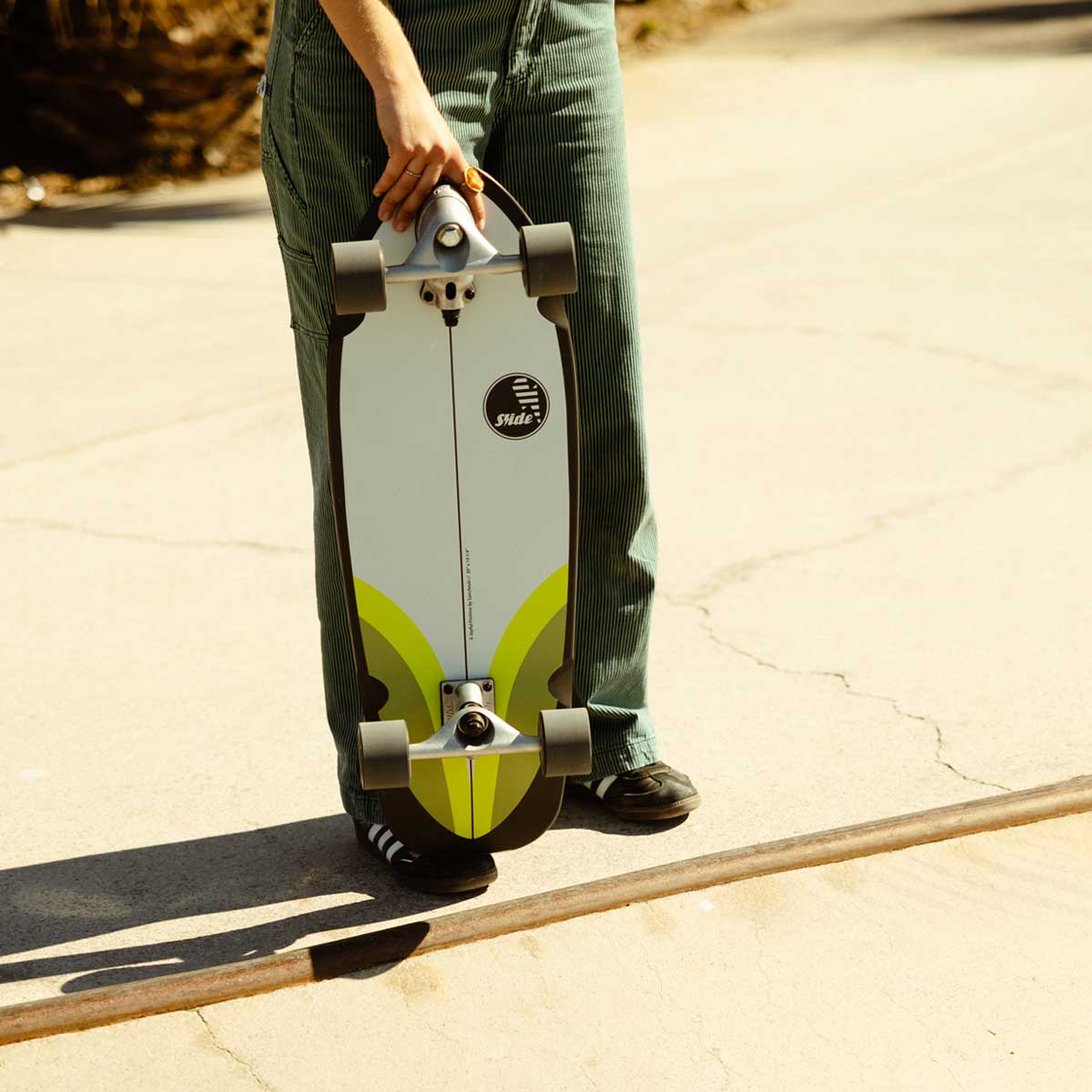 Surf Skate skrituļdēlis Slide Joyfull 30 Pinlime – 76 cm