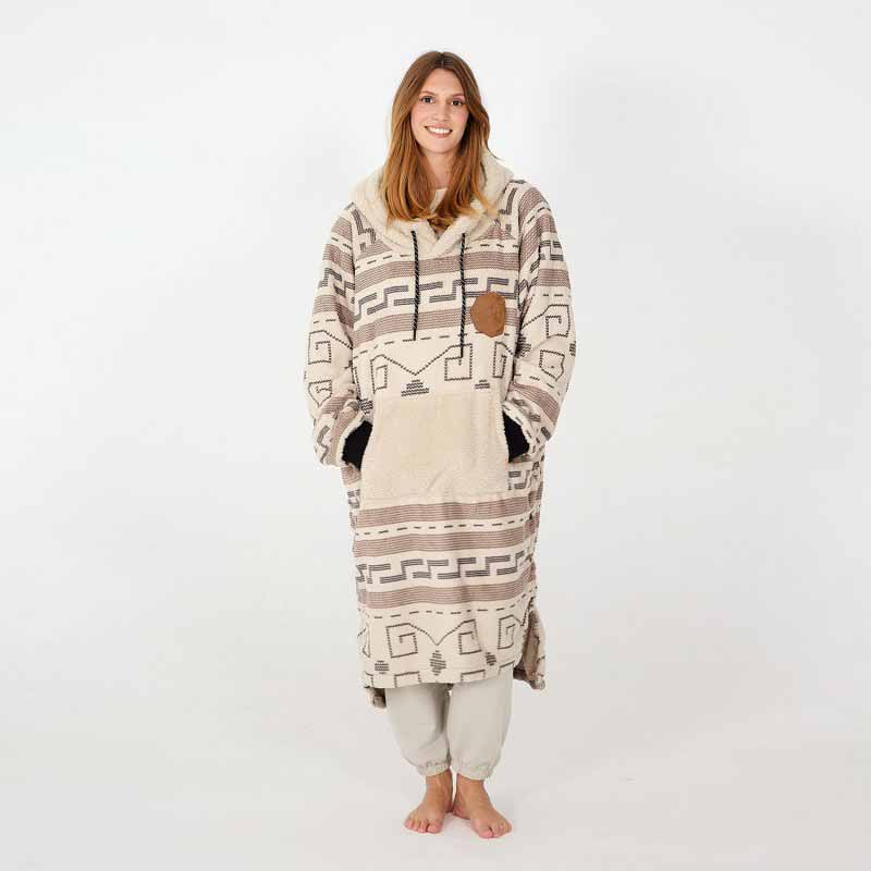 After Essentials Sofa Poncho – The Dude