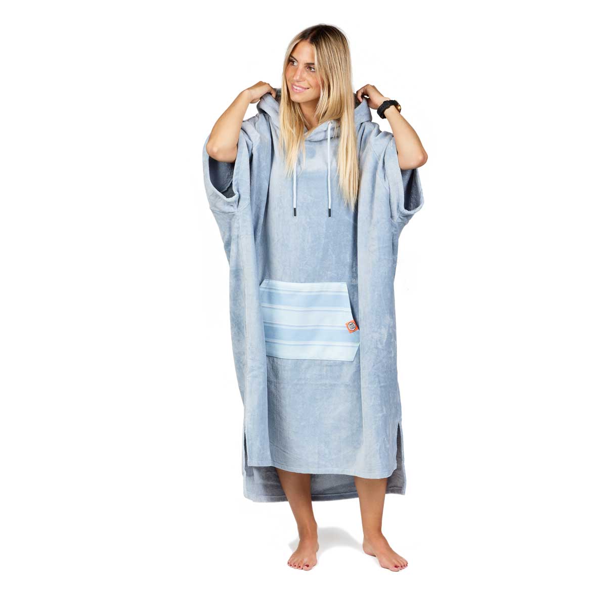 After Essentials High End Jacquard Poncho Towel – Bleached Blue