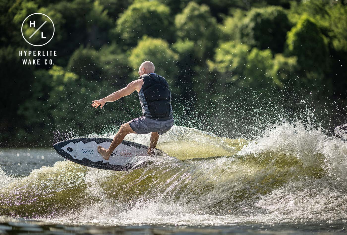 Jump into the wakesurf lifestyle with the Hyperlite Broadcast. This shape provides great performance for any ability level. The Dual Concave Base feature and new rocker line provide a fast responsive ride. It allows advanced riders to air out and generate speed for rotational tricks while beginner and intermediate riders can maintain the momentum and stay in the sweet spot of the curl. The Molded EVA Traction pad provides a comfortable feel and is a feature usually reserved for the North Shore.
